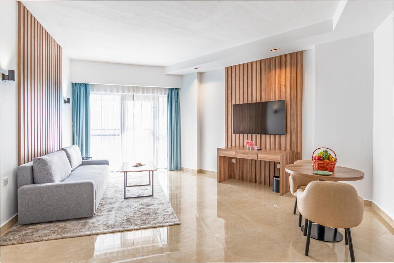 Pyramisa Hotel Apartments ドバイ エクステリア 写真