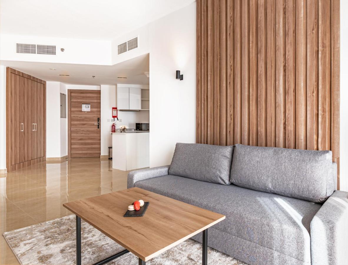 Pyramisa Hotel Apartments ドバイ エクステリア 写真