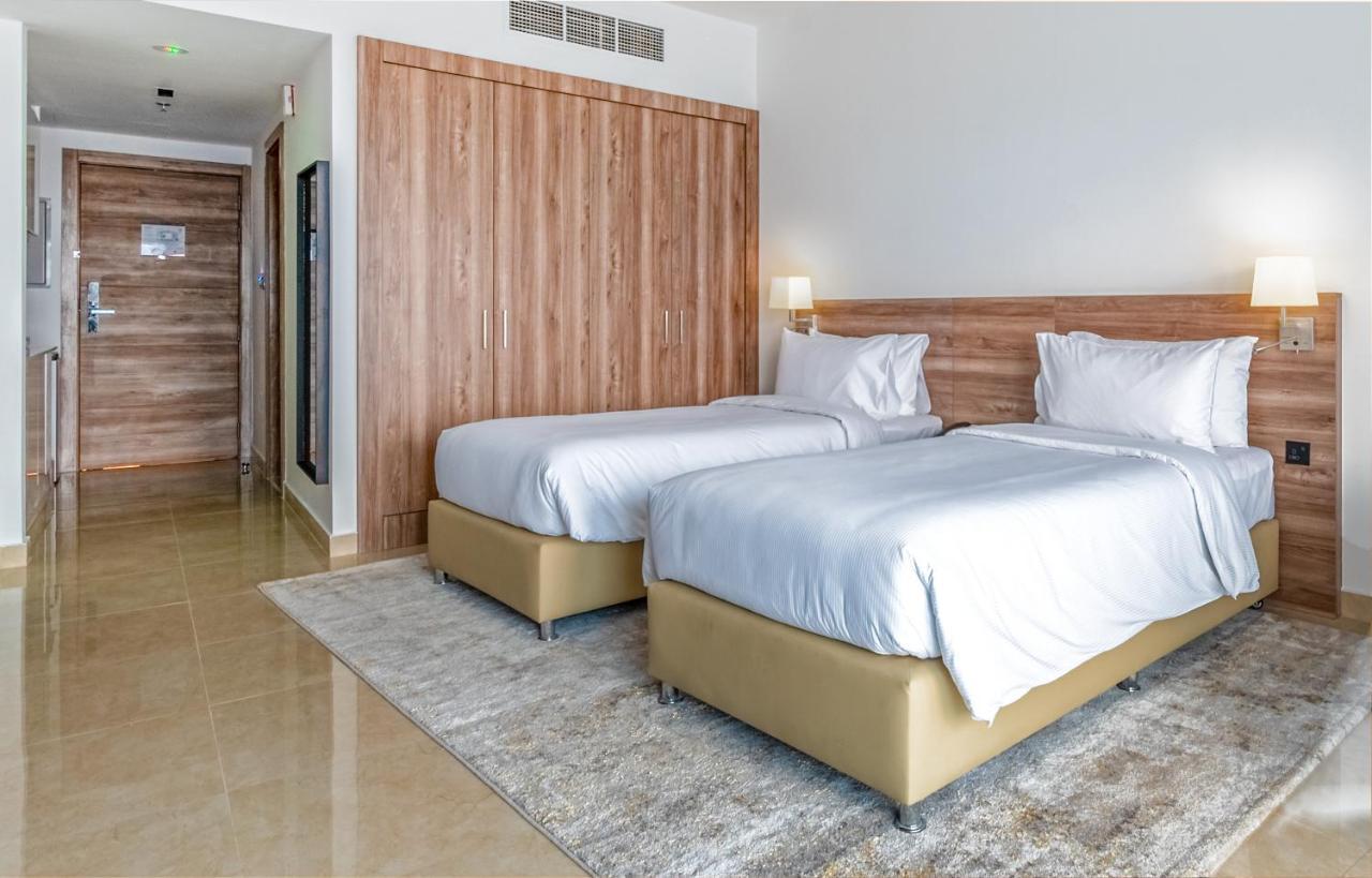 Pyramisa Hotel Apartments ドバイ エクステリア 写真