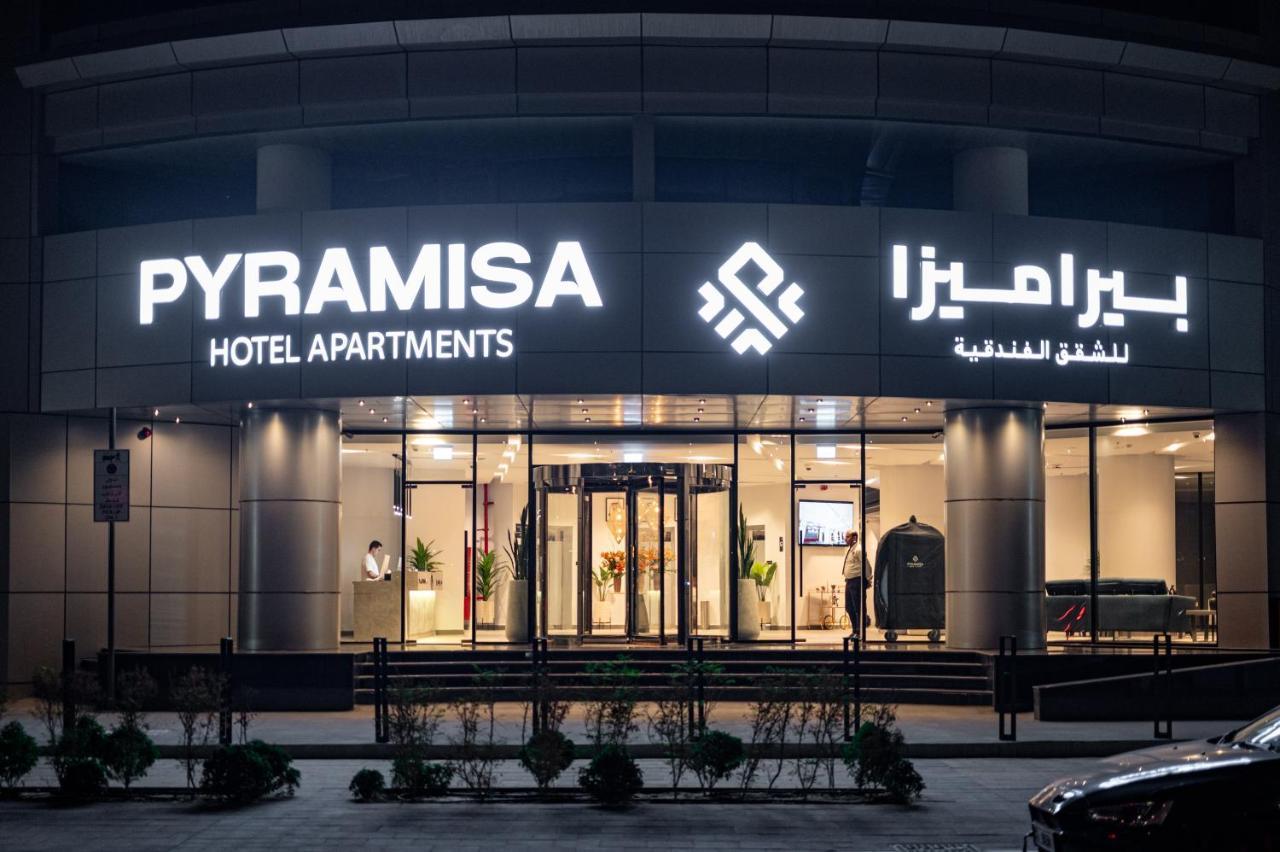 Pyramisa Hotel Apartments ドバイ エクステリア 写真