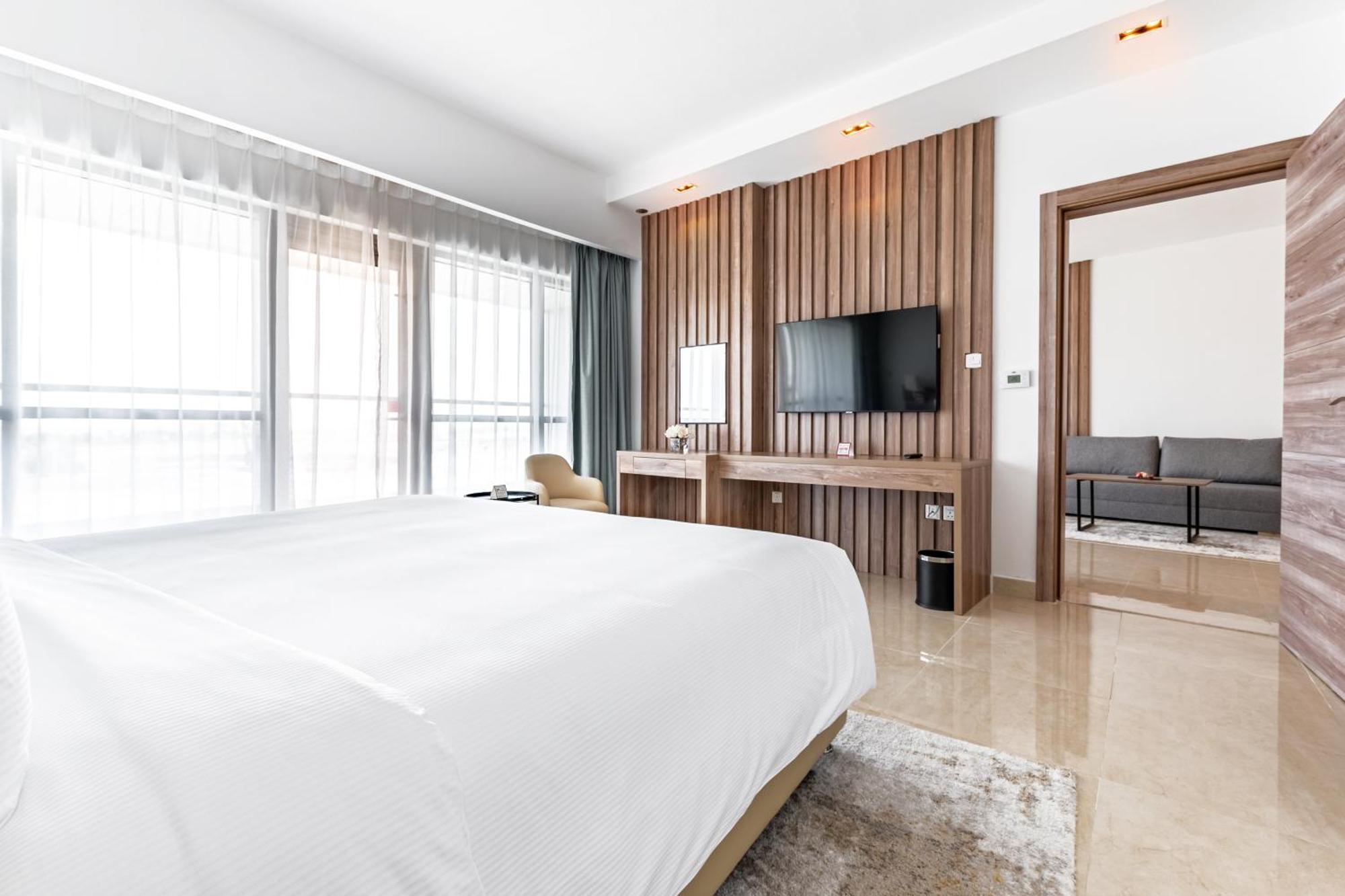Pyramisa Hotel Apartments ドバイ エクステリア 写真
